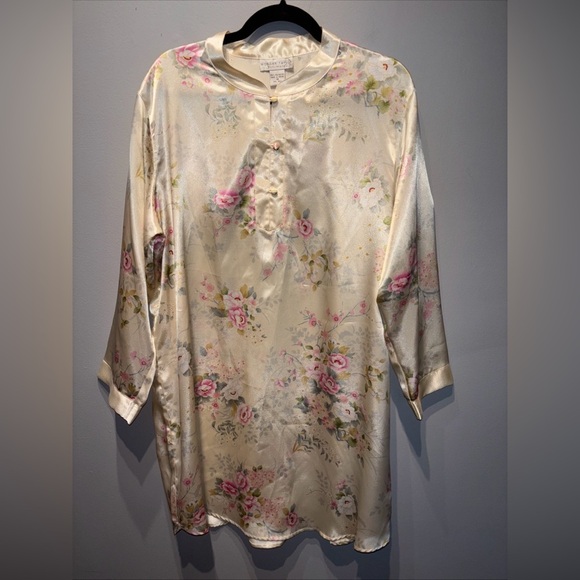 Morgan Taylor Intimates Short Satin Yellow‎ Pastel Floral Nightgown Kimono XL - Picture 1 of 11